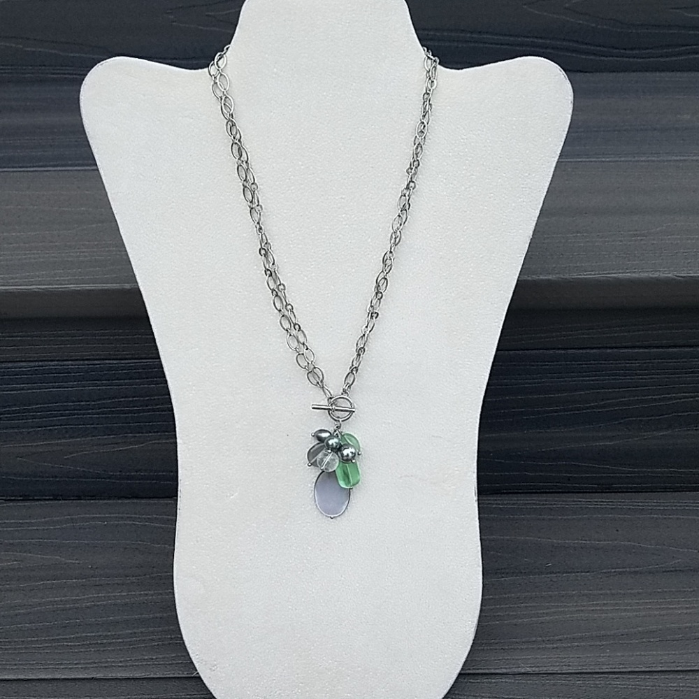 Lia Sophia Pistachio necklace